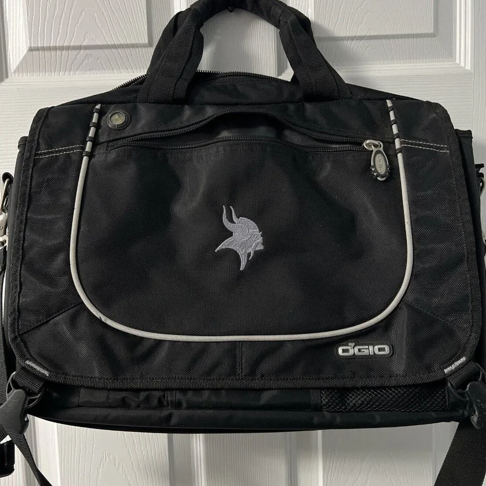 OGIO Street VIKINGS Laptop Computer Messenger Bag Mobile Office XL Contractor 28